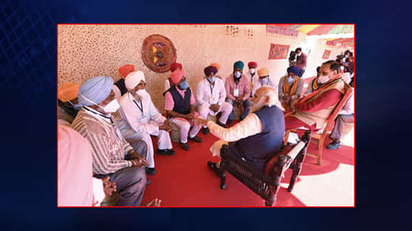 PM Modi at Kutch: రైతులను రెచ్చగొడుతున్న విపక్షాలు, చట్టాలు వారు కోరినవే, మండిపడిన ప్రధాని మోదీ