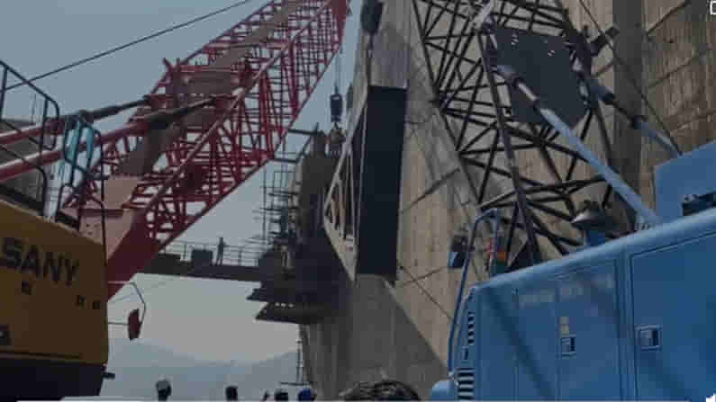 శరవేగంగా సాగుతున్న ఆంధ్రప్రదేశ్ జీవనాడి పోలవరం ప్రాజెక్టు పనులు..నేడు స్పిల్ వే క్రస్ట్ గేట్ల ఏర్పాటుకు శ్రీకారం