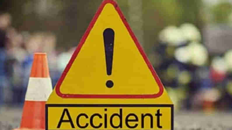 Road Accident: శ్రీవారిని దర్శించుకుని తిరుగు పయనం.. అంతలోనే ఘోర ప్రమాదం.. ముగ్గురు మృతి..