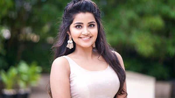 Anupama Parameswaran : బీహార్ స్కూల్ ఎగ్జామినేషన్ బోర్డు సెకండరీ టీచర్స్ ఎలిజిబిటీ టెస్టులో అనుపమ ఫోటో..!