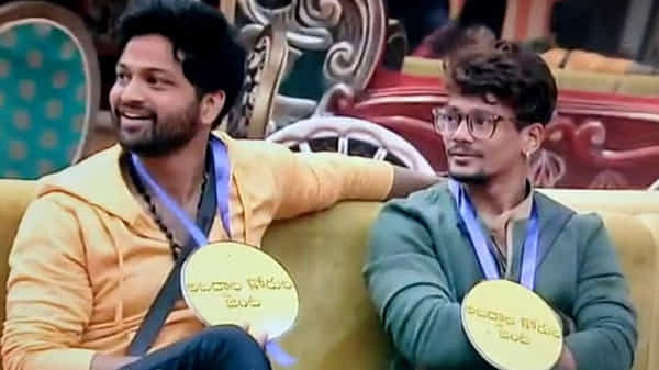Bigg Boss 4 : కొంపముంచిన రీయూనియన్.. సోహెల్ కు అర్ధమయ్యేలా సైగలు చేసిన మెహబూబ్ దిల్ సే