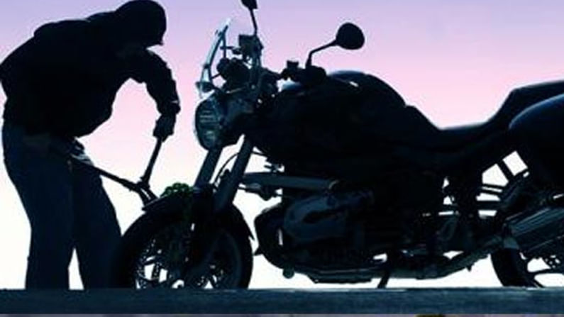 హైదరాబాద్లో బైక్ల దొంగ అరెస్ట్.. చోరీలు ఎందుకు చేస్తున్నాడో తెలిస్తే షాక్ అవుతారు..