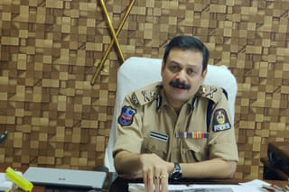 GHMC Election results 2020: తొలి ఫలితం వెల్లడి.. మెహదీపట్నంలో బోణి కొట్టిన ఎంఐఎం