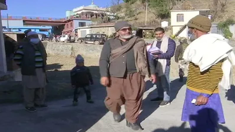 ఉగ్రవాదులంతా ఆయుధాలు వీడాలి... జమ్మూకాశ్మీర్ స్థానిక ఎన్నికల్లో పోటీ చేసిన మాజీ ఉగ్రవాది ఉనాఫ్ మాలిక్...