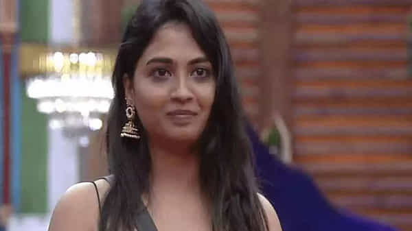 Bigg Boss 4 : అసలు విషయం బయటపెట్టిన హారిక.. అందుకే అఖిల్తో అలా.. అభిజీత్తో ఇలా..