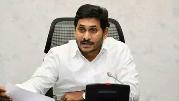 ‘మనబడి నాడు-నేడు’పై సమీక్ష నిర్వహించిన జగన్.. వైఎస్సార్ ప్రీప్రైమరీ స్కూళ్లుగా అంగన్వాడీలు.