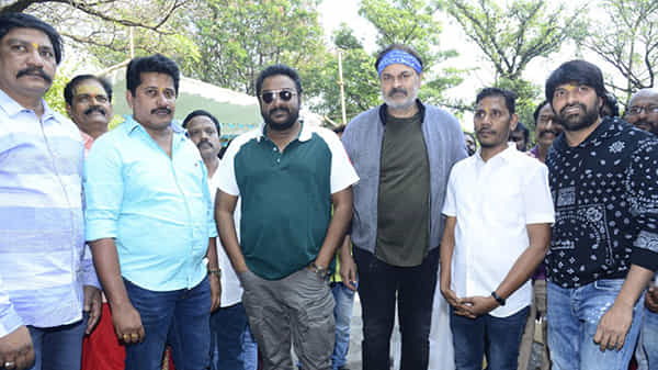మొదలైన జానీ మాస్టర్ సినిమా.. తొలిషాట్ కు క్లాప్ కొట్టిన యాక్షన్ డైరెక్టర్ వివి వినాయక్