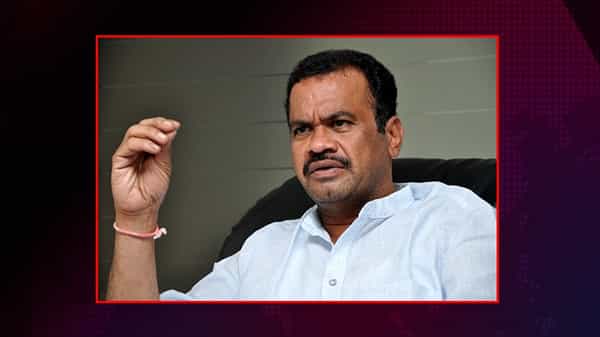 లేఖాస్త్రం... సీఎం కేసీఆర్కు ఎంపీ కోమటిరెడ్డి వెంకట్రెడ్డి లెటర్... ఎల్ఆర్ఎస్ను వెనక్కి తీసుకోవాలి...