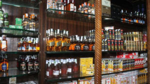 Liquor Home Delivery: మందుబాబులకు అదిరిపోయే గుడ్‌న్యూస్.. ఇకపై మద్యం హోం డెలివరీ..