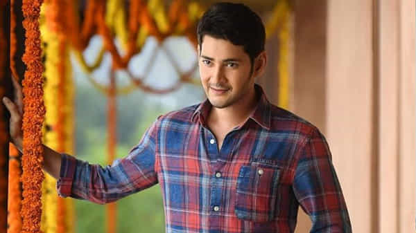 పవన్, ఎన్టీఆర్, చరణ్లను వెనక్కు నెట్టిన సూపర్ స్టార్.. ఈ ఏడాది టాప్లో మహేష్..