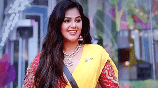 తనకు లైఫ్ ఇచ్చిన దర్శకుడు శేఖర్ కమ్ములను కలిసిన బిగ్ బాస్ 4 విన్నర్ అభిజీత్.. వైరల్ అవుతున్న ఫోటో