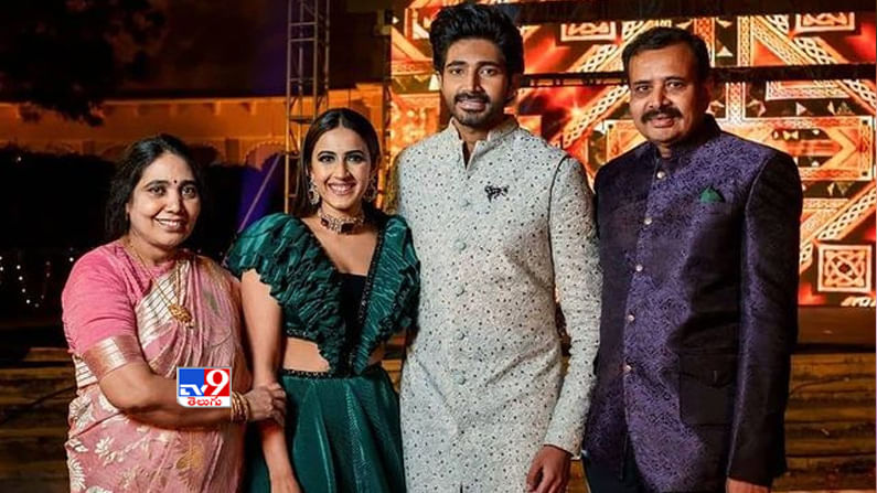 నిశ్చయ్ పెళ్లి వేడుకల్లో వరుడి అమ్మ నాన్నలు  