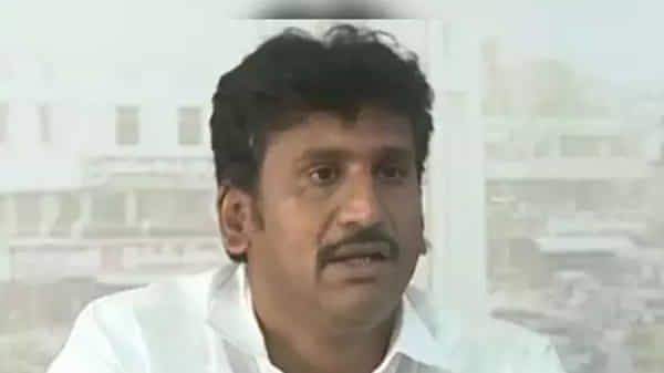అది ఏ విధంగా పరిటాల రవి కల ఆవుతుంది..? శ్రీరామ్, దేవినేని ఉమకు కౌంటరిచ్చిన వైసీపీ ఎమ్మెల్యే ప్రకాష్ రెడ్డి