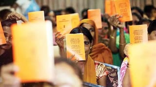 తొమ్మిది నెల‌ల త‌ర్వాత తెరుచుకున్న పూరీ జ‌గ‌న్నాథ్ ఆల‌యం.. కోవిడ్ నిబంధ‌న‌లు పాటిస్తూ భ‌క్తుల‌కు అనుమ‌తి