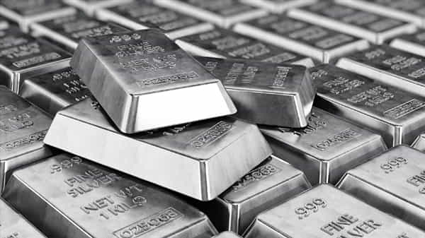 Silver Rate Today: స్థిరంగా కొనసాగుతున్న వెండి ధరలు.. ఈ రోజు దేశ వ్యాప్తంగా ధరలు.. కిలో వెండి ధర ?..