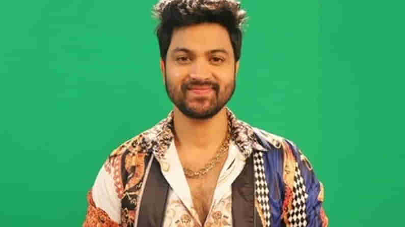 Bigg Boss 4 : తొలి ఫైనలిస్ట్‌ను అనౌన్స్ చేసిన నాగార్జున.. అరియానాను ముద్దాడిన సోహెల్