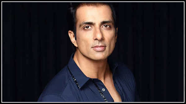 Sonu Sood సోనూసూద్కు అగ్రస్థానం.. హాలీవుడ్ సెలబ్రెటీలను దాటేసిన రియల్ హీరో..