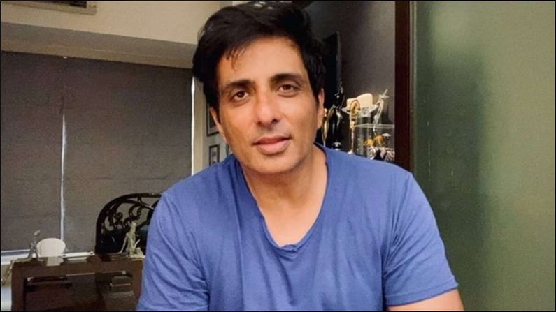 Sonu Sood Visit: స్వర్ణిమ్ కౌంటర్‌ను సందర్శించిన సోనూసూద్... ప్రత్యేక సేవలు బాగున్నాయని కితాబు...