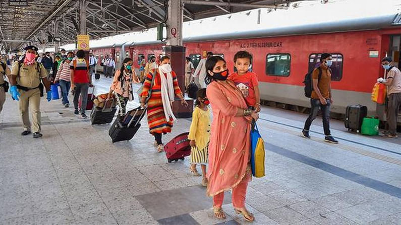 Indian Railways: భారత రైల్వే సంచలన నిర్ణయం.. ప్రయాణంలో కూడా మాస్క్‌ ధరించాల్సిందే.. లేకపోతే..