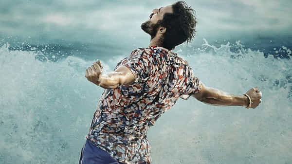 అన్నను ఫాలో అవుతున్న యంగ్ హీరో.. మొదటిసినిమా కంటే ముందే ప్రేక్షకుల ముందుకు రెండో సినిమా.?