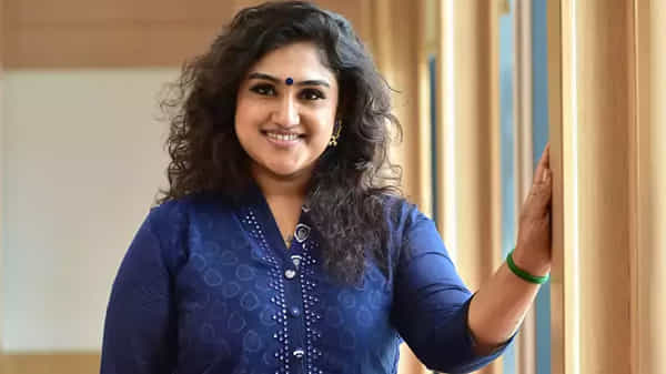 vanitha vijayakumar: నీ పని నువ్వు చూసుకో.. నెటిజన్ కు దిమ్మతిరిగే కౌంటర్ ఇచ్చిన వనిత విజయ్ కుమార్