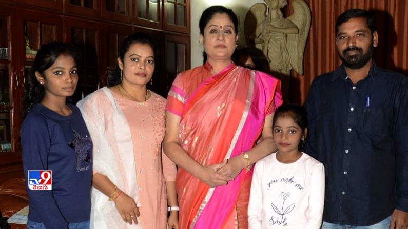 `రాధాకృష్ణ` చిత్రంలోని `నిర్మల బొమ్మా .. ఎంత బాగున్నవమ్మా` పాటను సీనియర్ నటి విజయశాంతి విడుదల చేశారు