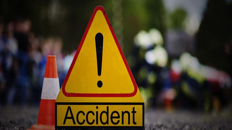 Kadapa Road Accident: కడప జిల్లాలో రోడ్డు ప్రమాదం.. ఆటోను ఢీకొట్టిన ఆర్టీసీ బస్సు.. ముగ్గురు మృతి