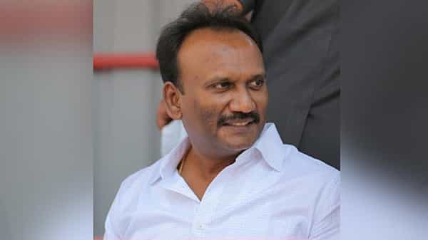 సీబీఐ నోటుసులపై స్పదించిన ఆమంచి.. వారిపై తానెలాంటి వ్యాఖ్యలు చేయలేదన్న చీరాల మాజీ ఎమ్మెల్యే