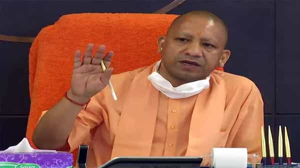 UP CM Yogi Adityanath : యూపీలో కరోనా కరాళ నృత్యం.. ముఖ్యమంత్రి యోగి ఆధిత్యనాథ్, మాజీ సీఎం అఖిలేష్లకు కరోనా