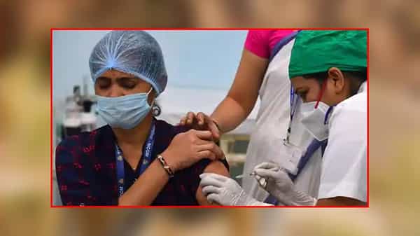 COVID-19 vaccine drive: రెండో రోజు ఆరు రాష్ట్రాల్లో వ్యాక్సినేషన్ డ్రైవ్.. 17,072 మందికి టీకా..