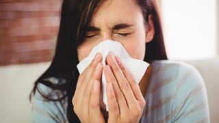 Raveena Tandon: కేజీఎఫ్‌ చిత్రంపై ఆసక్తికర వ్యాఖ్యలు చేసిన రవీనా టాండన్‌.. సినిమా చూడకుండానే..