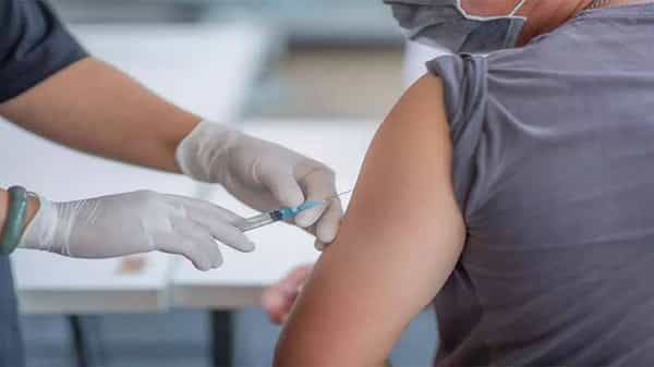 Vaccine mix-up: జార్ఖండ్లో ఆరుగురికి మిక్సిడ్ వ్యాక్సిన్.. ఫస్ట్ డోస్ కోవాక్సిన్.. సెకండ్ డోస్గా..