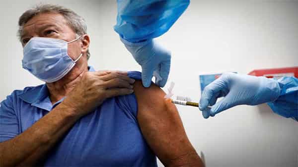 Corona Vaccine: రెండు రోజుల విరామం తర్వాత ముంబై, పుణెలలో ప్రారంభమైన కోవిడ్ వ్యాక్సిన్ పంపిణీ