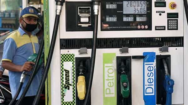 Today Fuel Price: స్థిరంగా కొనసాగుతోన్న పెట్రోల్, డీజీల్ ధరలు... తెలుగు రాష్ట్రాల్లో నేటి ధరల వివరాలు..