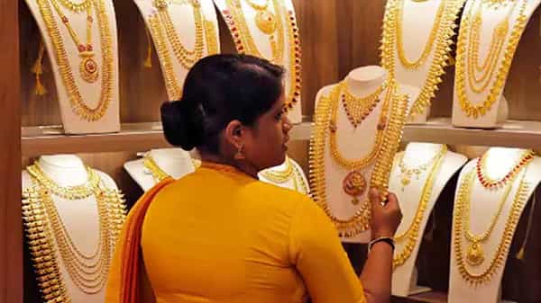 Gold Price: బంగారానికి మళ్లీ రెక్కలొచ్చాయి... దేశ వ్యాప్తంగా పెరిగిన గోల్డ్ ధరలు..