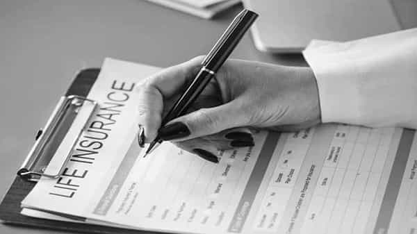 Saral Pension: భారత బీమా నియంత్రణ, అభివృద్ధి సంస్థ కీలక నిర్ణయం.. ఏప్రిల్ నుంచి సరళ్ పెన్షన్ పథకం