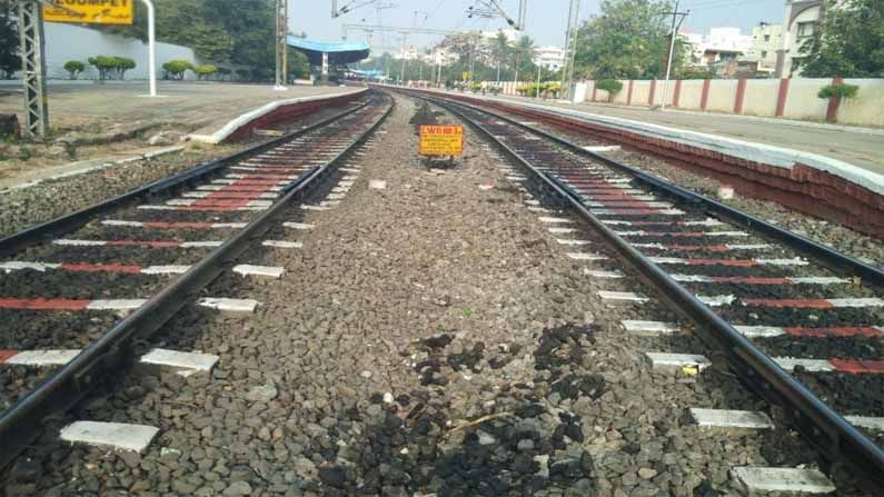 Khairatabad Railway Gate: ఈ నెల 18 నుంచి ఖైరతాబాద్‌ రైల్వేగేట్‌ మూసివేత.. ప్రత్యామ్నాయ మార్గం ఏర్పాటు