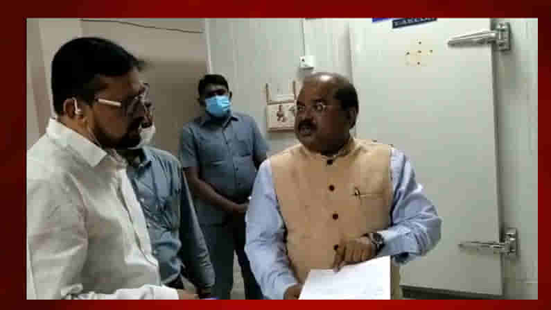 గన్నవరంలో రాష్ట్ర స్థాయి వ్యాక్సిన్ స్టోరేజ్ పాయింట్.. పరిశీలించిన జిల్లా కలెక్టర్ ఇంతియాజ్