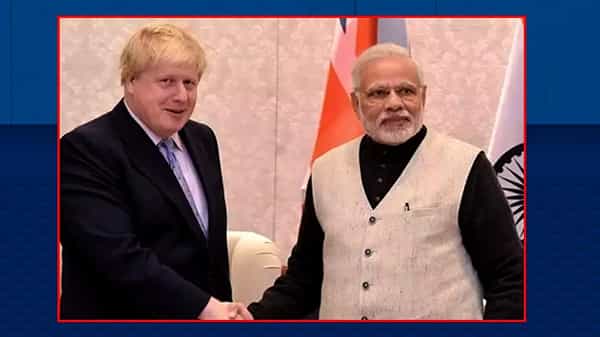 వెల్లువెత్తుతున్న సాయం, బ్రిటన్ నుంచి ఇండియాకు వెంటిలేటర్లు, ఆక్సిజన్ సిలిండర్లు