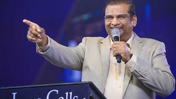 Paul Dinakaran: చెన్నైలో ఐటీ దాడులు.. క్రైస్తవ ప్రచారకుడు పాల్ దినకరన్ ఇళ్లు, ఆఫీసుల్లో సోదాలు..