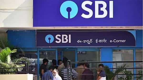 SBI: వినియోగదారులను జాగ్రత్తగా ఉండమని చెబుతోన్న ఎస్బీఐ.. ఎట్టి పరిస్థితుల్లో ఆ వివరాలు ఇవ్వొద్దంటూ.. ట్వీట్..