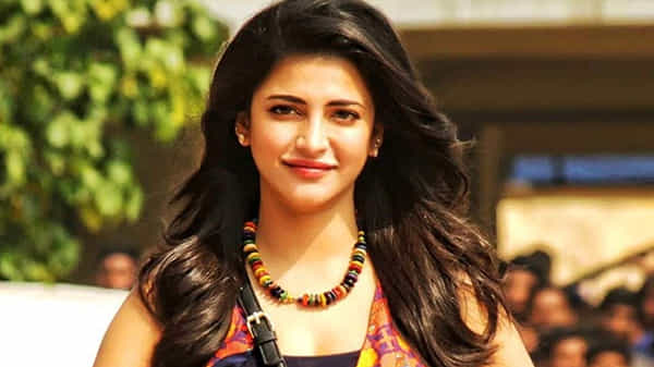 Shruthi Tweet: గతేడాది ఎన్నో సవాళ్లు ఎదుర్కొన్నాం.. అభిమానులకు మంచి సందేశం ఇచ్చిన శృతి..