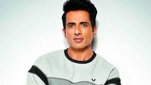 Sonu Sood: అమ్మ మాటలతో ముందుకెళ్లా.. సినిమాలతో పేరొచ్చింది.. కానీ ‘సాయం’ సంతృప్తినిచ్చింది: సోనూసూద్