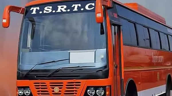 TSRTC : తెలుగు రాష్ట్రాలు, కర్నాటక ప్రజలకు గుడ్ న్యూస్..! రేపట్నుంచి రెండు రాష్ట్రాలకు తెలంగాణ ఆర్టీసీ బస్ సర్వీసులు