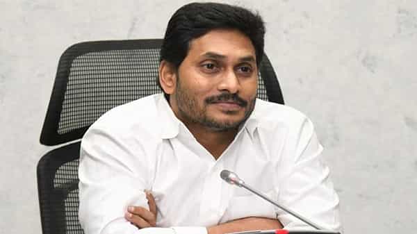AP CM Jagan Delhi tour: రేపు ఢిల్లీకి ఏపీ ముఖ్యమంత్రి వైఎస్ జగన్.. అమిత్షాతో భేటీ.. పలు కీలక అంశాలపై చర్చ