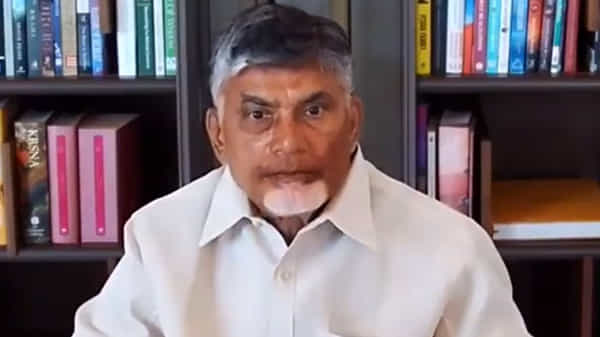 ఈ 5 రోజులు ప్రభుత్వం ఏ గడ్డి పీకింది.. నాపై కేసు పెడతారా...ఖబడ్దార్... ముఖ్యమంత్రి : చంద్రబాబు హెచ్చరిక