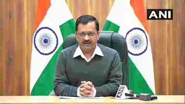 దేశవ్యాప్తంగా వ్యాక్సినేషన్ ప్రక్రియకు చురుకుగా ఏర్పాట్లు .. ఢిల్లీలో రోజుకు వందమందికి టీకా పంపిణీః కేజ్రీవాల్