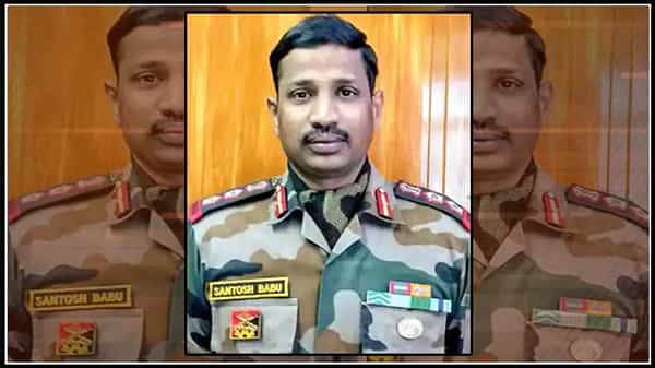 నా కుమారుడికి పరమ్ వీర్ చక్ర పురస్కారాన్ని ప్రకటించాల్సింది, కల్నల్ సంతోష్ బాబు తండ్రి