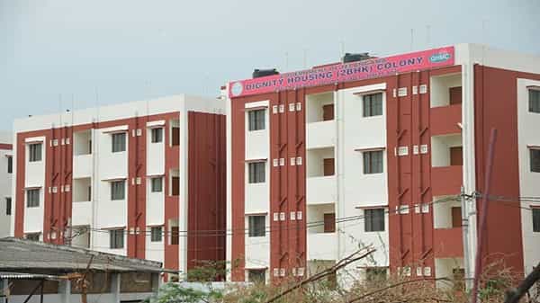 Double Bedroom Houses : నెరవేరుతున్న హైదరాబాదీల సొంతింటి కల.. డబుల్ బెడ్రూం ఇళ్ల పంపిణీకి సర్వం సిద్ధం..
