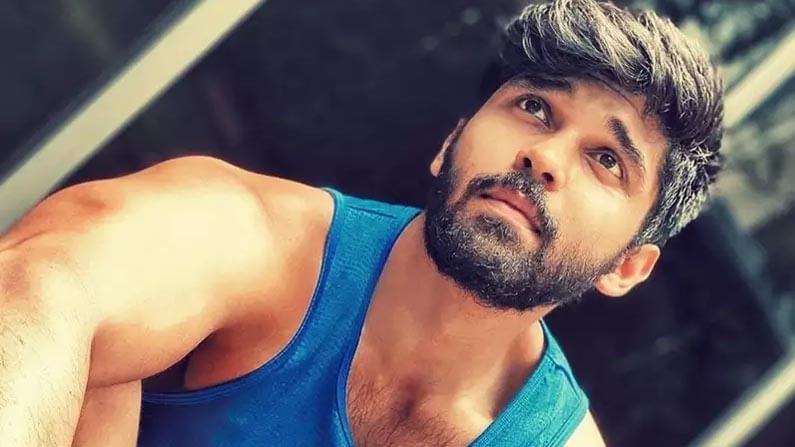 Hero Vikram Son Druv: కబడ్డీ ప్లేయర్‏గా మారిన హీరో విక్రమ్ తనయుడు.. అసలు విషయం ఎంటంటే ?